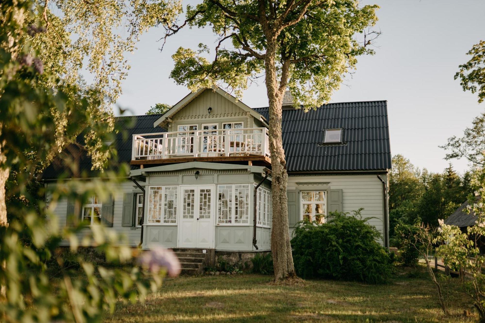 Juras Maja Ausekli Hotell Kaltene Eksteriør bilde